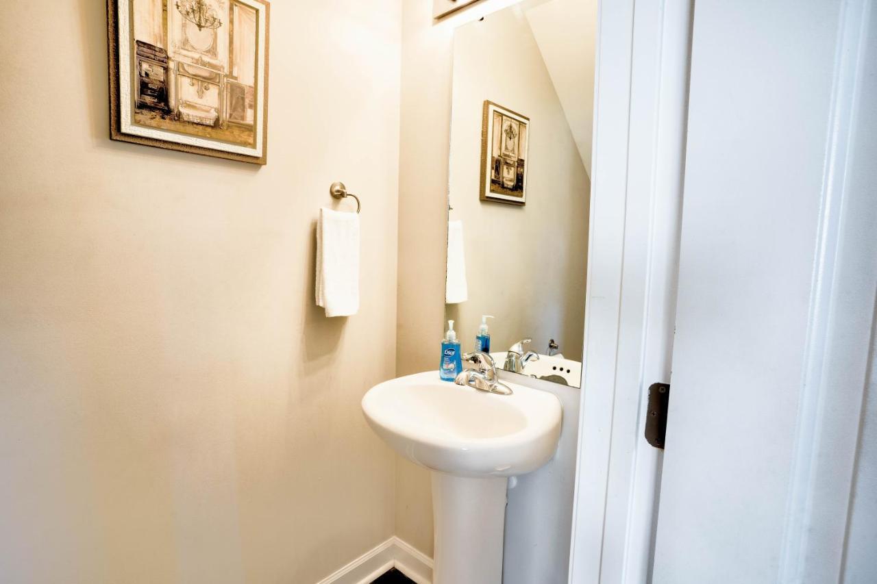 Kannapolis Elegant Townhouse - Pet Friendly Exterior foto